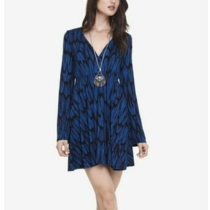 Express Feather Print Bell Sleeve Dress XS